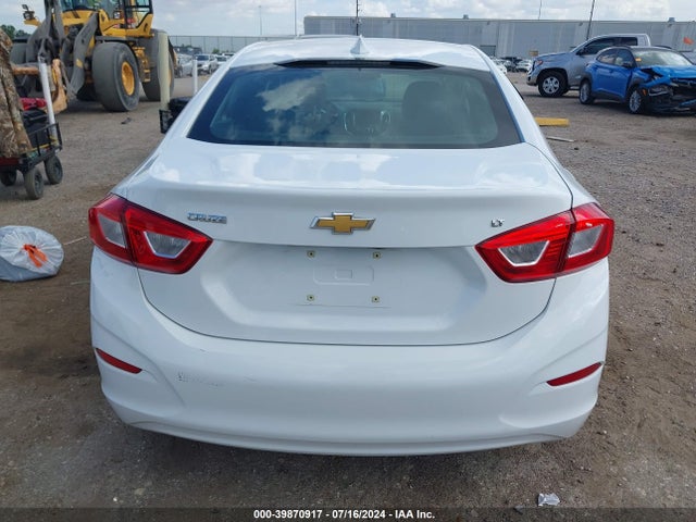 Chevrolet Cruze Lt Auto 2018 1G1BE5SM3J7153657 Image 17