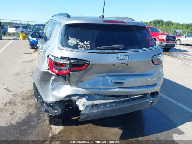 3C4NJDBB1KT731244 Jeep Compass Latitude 4x4
