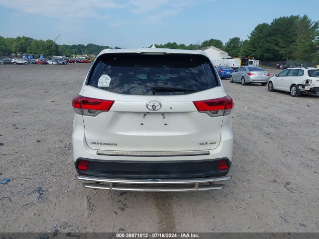 Toyota Highlander Xle 2017 5TDJZRFH7HS513296 Image 16