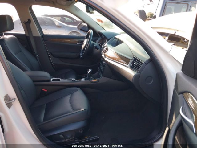 WBAVM1C58FV498657 BMW X1 Sdrive28i