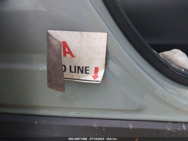 JTMC1RFVXPD105343 Toyota Rav4 Xle Premium