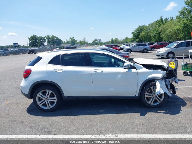 W1NTG4GB9LU029588 Mercedes-Benz Gla 250 4matic