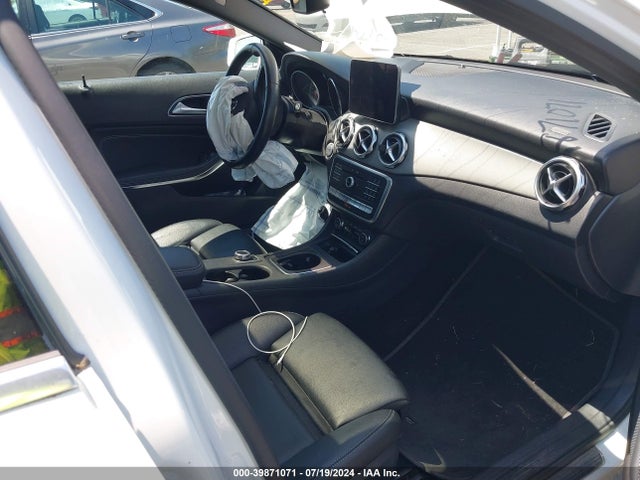 W1NTG4GB9LU029588 Mercedes-Benz Gla 250 4matic