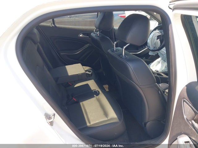 W1NTG4GB9LU029588 Mercedes-Benz Gla 250 4matic