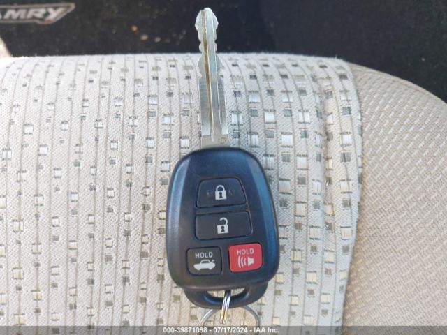 4T1BF1FK9EU816206 Toyota CAMRY LE