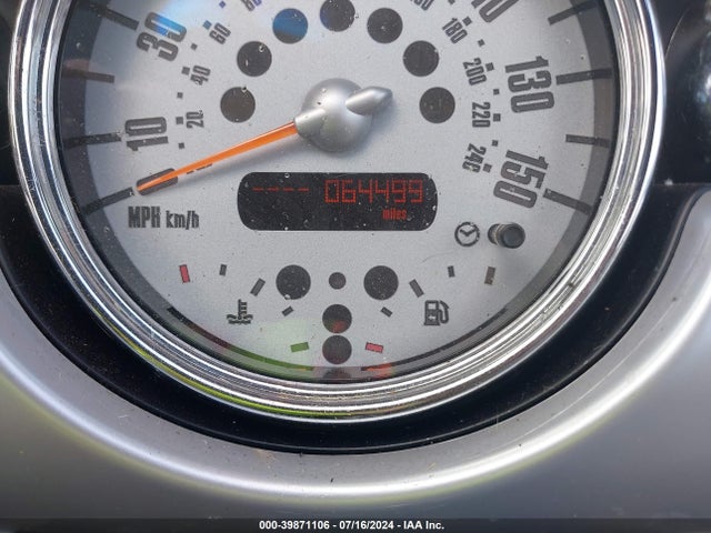 2006 MINI COOPER S WMWRH33596TJ42523 Photo 6