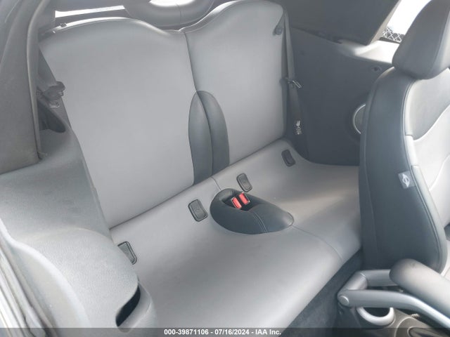 2006 MINI COOPER S WMWRH33596TJ42523 Photo 7