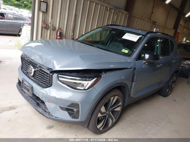 YV4L12UW7P2029866 Volvo Xc40 B5 Plus Dark Theme