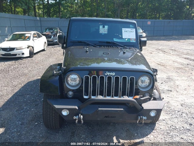 1C4BJWEG4HL573041 Jeep Wrangler Unlimited Sahara 4x4