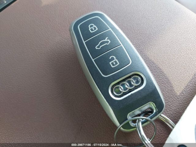 WA1CVAF13KD019734 Audi Q8 55 Premium