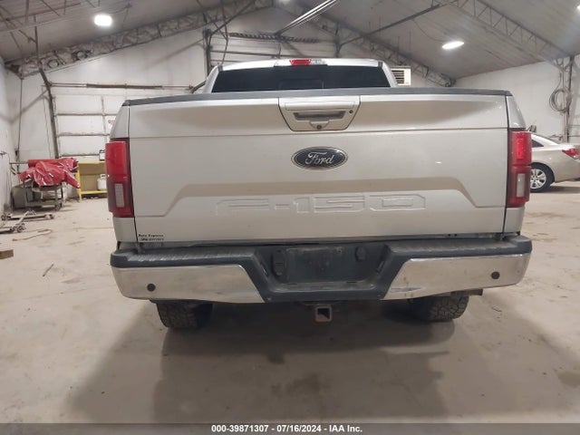 Ford F-150 Lariat 2018 1FTEW1E57JFB82731 Image 16