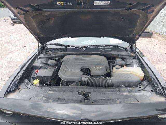 2C3CDZGG4KH607238 Dodge Challenger Sxt Awd