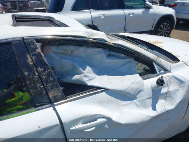 JTHBA1D21H5051799 Lexus IS 200T