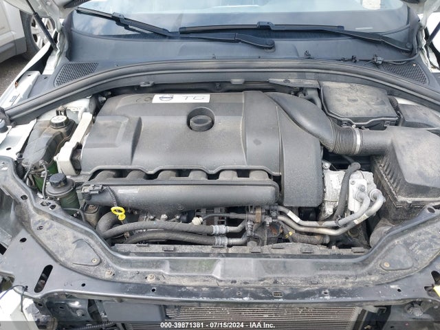 YV4902RS2F2639403 Volvo Xc60 T6 R-design Platinum