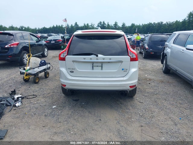 Volvo Xc60 T6 R-design Platinum 2015 YV4902RS2F2639403 Image 17