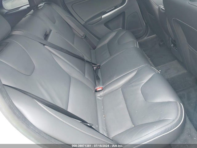 YV4902RS2F2639403 Volvo Xc60 T6 R-design Platinum