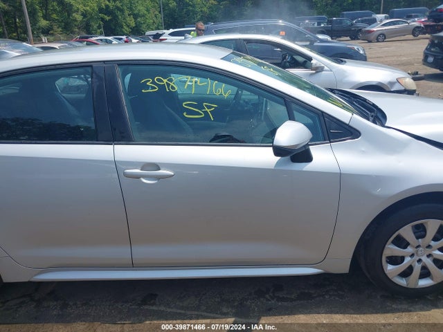 Toyota COROLLA LE 2020 5YFEPRAE8LP020703 Image 13