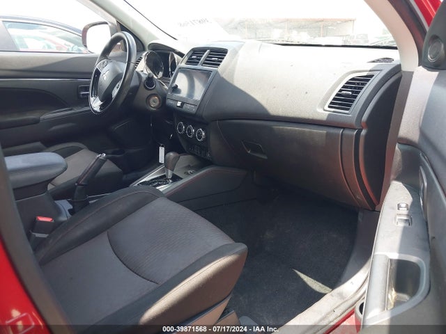 JA4AR3AU8KU024887 Mitsubishi Outlander Sport 2.0 Le
