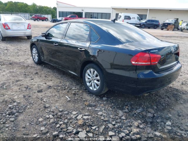 1VWAT7A3XFC036828 Volkswagen Passat 1.8t Wolfsburg Edition