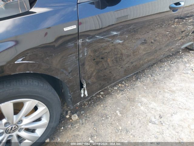 1VWAT7A3XFC036828 Volkswagen Passat 1.8t Wolfsburg Edition