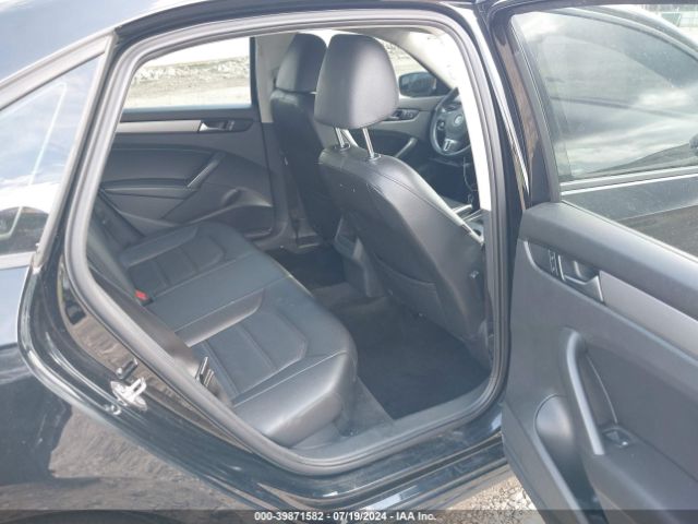 1VWAT7A3XFC036828 Volkswagen Passat 1.8t Wolfsburg Edition