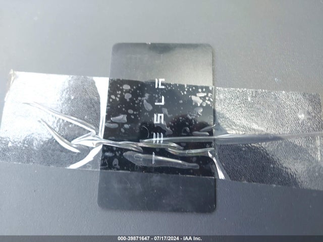 Tesla Model Y Long Range/rwd 2024 7SAYGDED2RF050935 Image 11