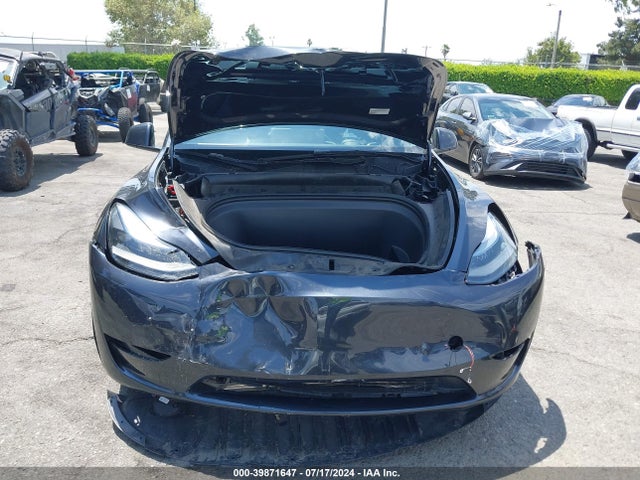 Tesla Model Y Long Range/rwd 2024 7SAYGDED2RF050935 Image 12
