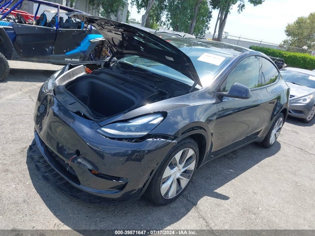Tesla Model Y Long Range/rwd 2024 7SAYGDED2RF050935 Image 2