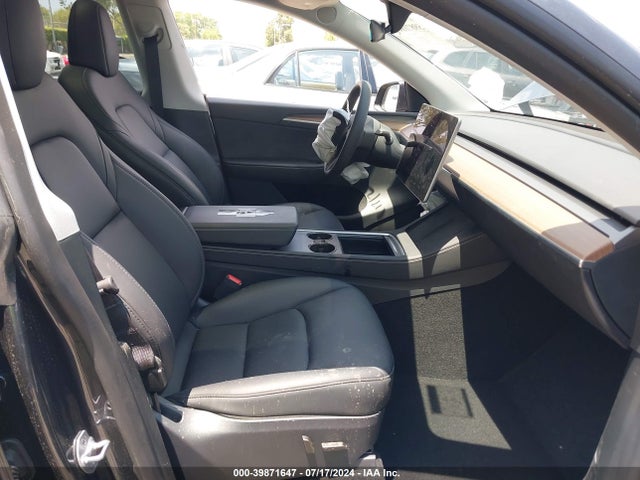 Tesla Model Y Long Range/rwd 2024 7SAYGDED2RF050935 Image 5