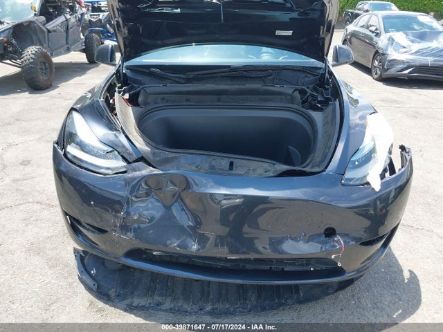 Tesla Model Y Long Range/rwd 2024 7SAYGDED2RF050935 Image 6