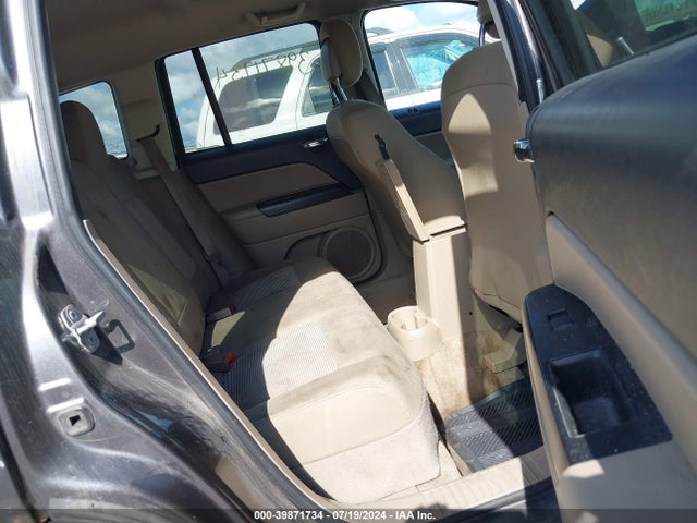 1C4NJDBB4ED842543 Jeep Compass Sport