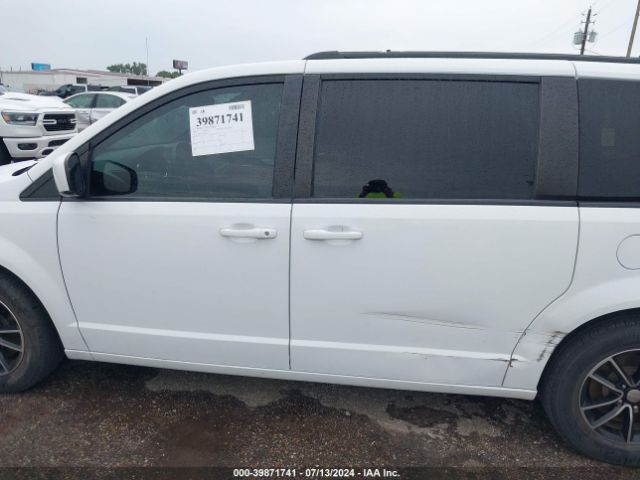 2C4RDGEG0JR201432 Dodge Grand Caravan Gt