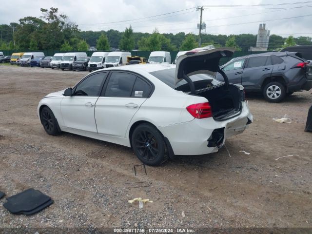 WBA8E5G57JNV02718 BMW 320i Xdrive