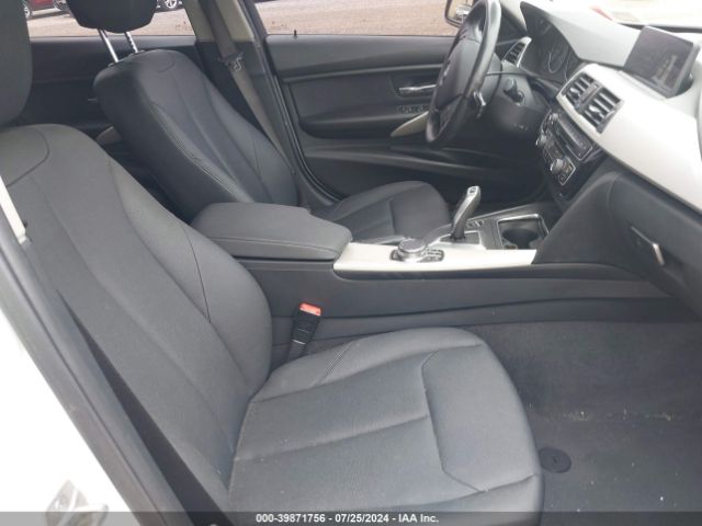 WBA8E5G57JNV02718 BMW 320i Xdrive