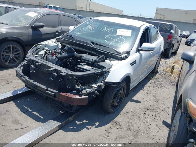 KIA Optima Lx 2015 KNAGM4A77F5633917 Image 2