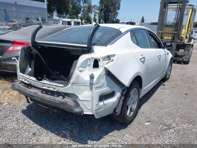 KIA Optima Lx 2015 KNAGM4A77F5633917 Image 4