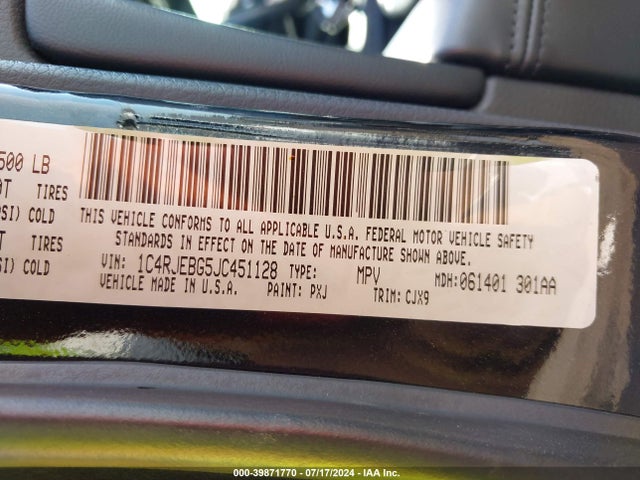 1C4RJEBG5JC451128 Jeep Grand Cherokee Limited 4x2