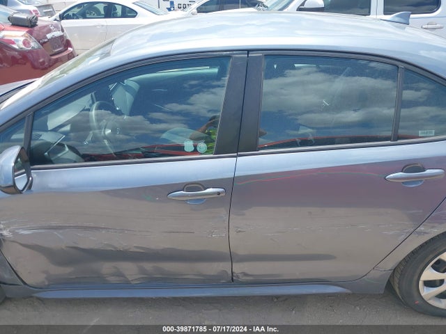 Toyota COROLLA LE 2021 5YFEPMAE8MP248043 Image 14