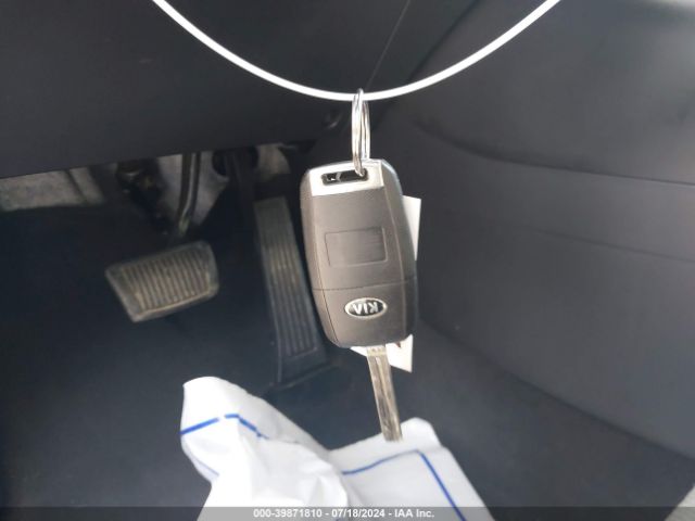 KNDJN2A22H7465433 KIA Soul