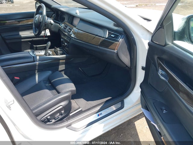 BMW 750li Xdrive 2015 WBAYF8C51FD654690 Image 5