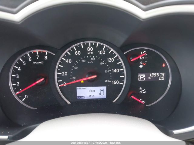 JN8AE2KP0F9125682 Nissan Quest Sv