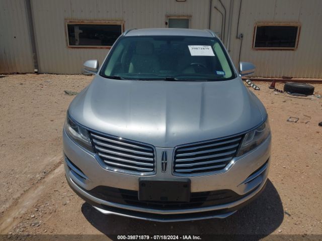 5LMCJ1C92JUL12575 Lincoln Mkc Premiere