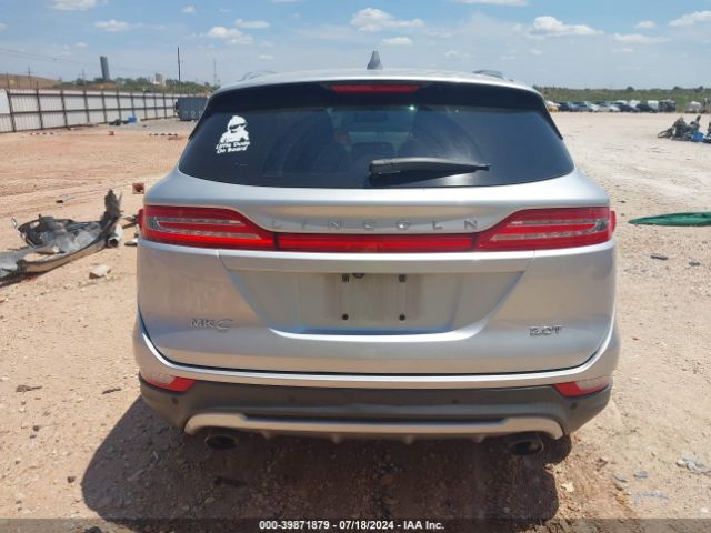 5LMCJ1C92JUL12575 Lincoln Mkc Premiere