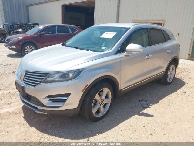 5LMCJ1C92JUL12575 Lincoln Mkc Premiere