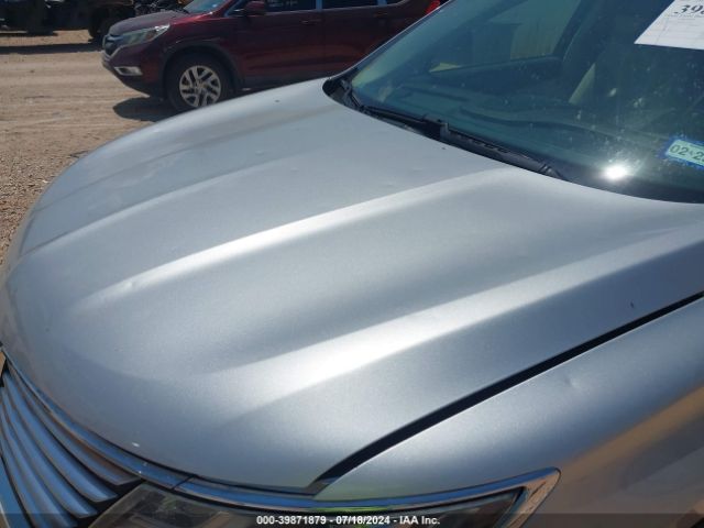 5LMCJ1C92JUL12575 Lincoln Mkc Premiere