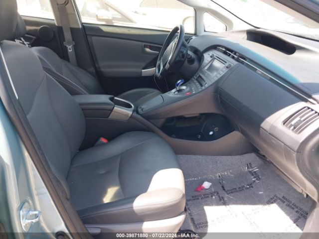 JTDKN3DU7E1828864 Toyota Prius Four