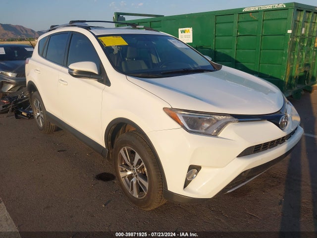 Toyota Rav4 Xle 2016 JTMRFREV8GJ077461 головне зображення