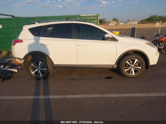 Toyota Rav4 Xle 2016 JTMRFREV8GJ077461 Image 14