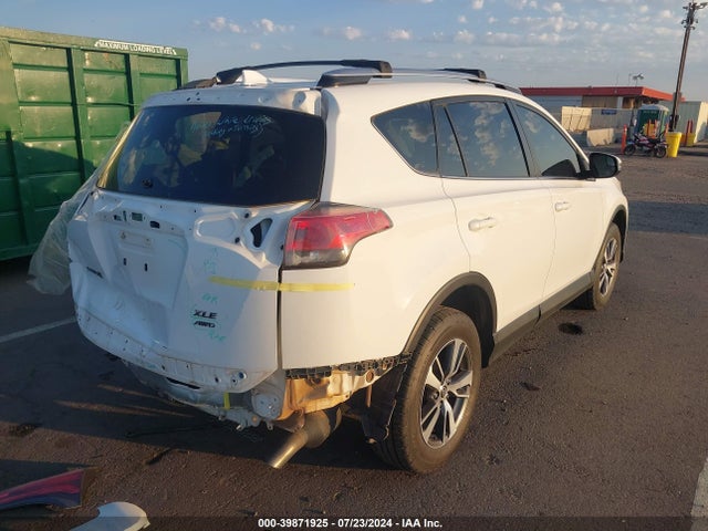 Toyota Rav4 Xle 2016 JTMRFREV8GJ077461 Image 4