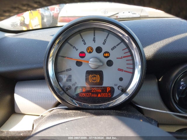 2009 MINI COOPER S CLUBMAN WMWMM33519TP91341 Photo 6